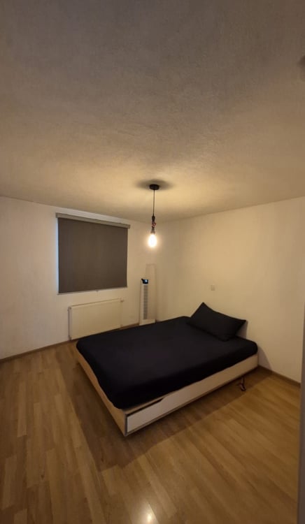 Ab 1.9./15.9./1.10. - Schöne 4.0 Zi Wohnung in Altstadthaus 8