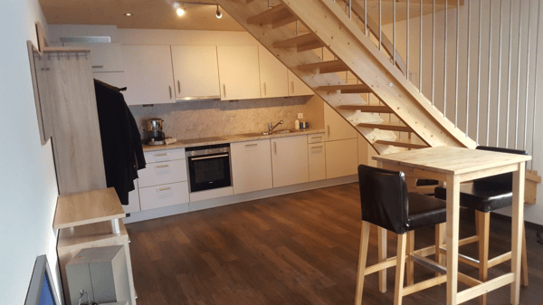 Ab 1.9./15.9./1.10. - Hübsche, charmante 2.5 Zi Maisonette mit Balkon 3