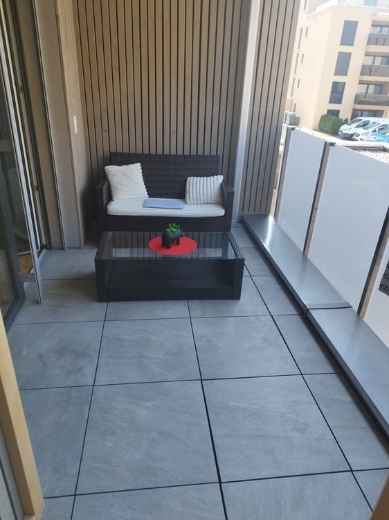 Ab 15.8./1.9. - Moderne, tolle 1.5 Zi Wohnung mit 30 BGF und grossem Balkon 12 m2 10