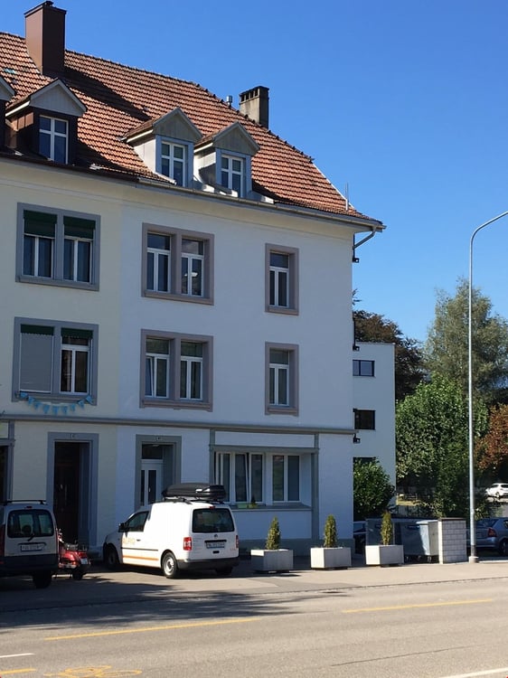 Ab 1.9./1.10. - Toller Ausblick von der 2.0 Zi Dach Whg ins Quartier/Grüne 2