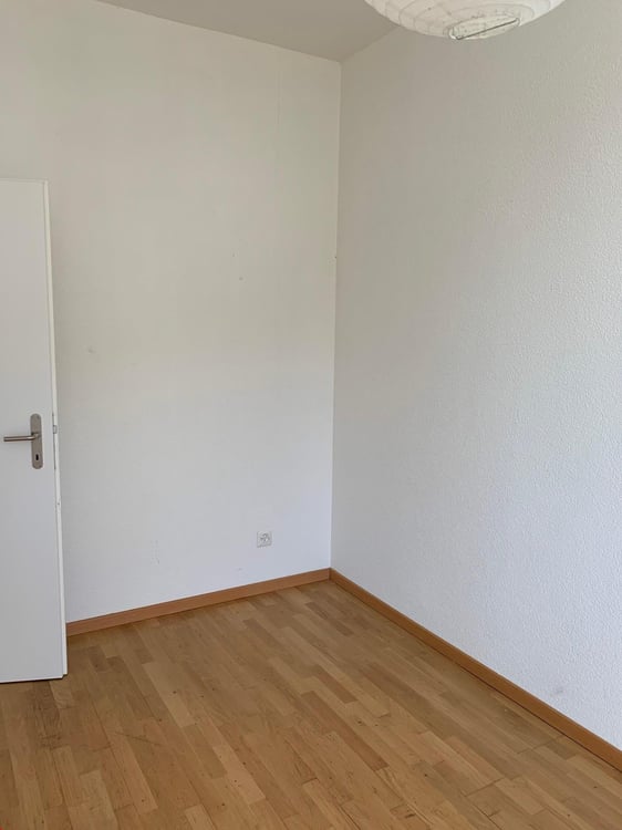 Ab 1.10. - Herzige, praktische 2.5 Zi Whg mit Balkon, Hochparterre 7