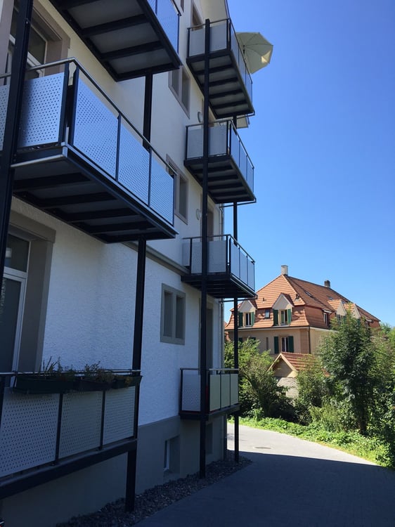 Ab 1.10. - Herzige, praktische 2.5 Zi Whg mit Balkon, Hochparterre 11