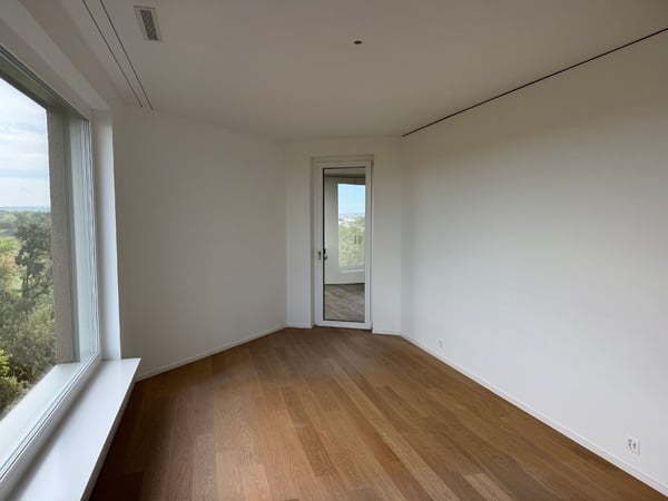 Ab sofort - Stylische 3.5 Zi Whg mit 95 m2 mit grosser Loggia 35 m2 im 10. Stock 16