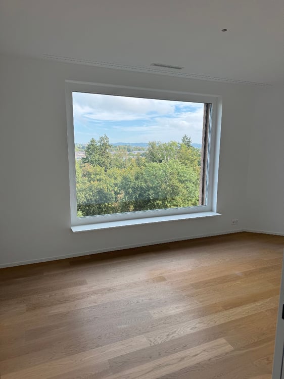 Ab sofort - Stylische 3.5 Zi Whg mit 95 m2 mit grosser Loggia 35 m2 im 10. Stock 14