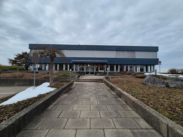 Grosszügige Bürofläche an zentraler Lage - Miete von Teilflächen möglich 1