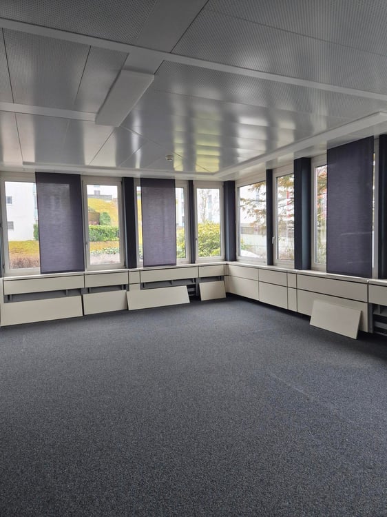 Grosszügige Bürofläche an zentraler Lage - Miete von Teilflächen möglich 2