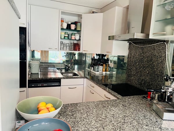 Charmante Doppeleinfamilienhaus-Hälfte im Zentrum von Thun 3