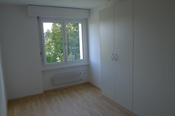 Helle 4.5-Zimmer-Wohnung mit Balkon und schöner Aussicht in Uetendorf 8