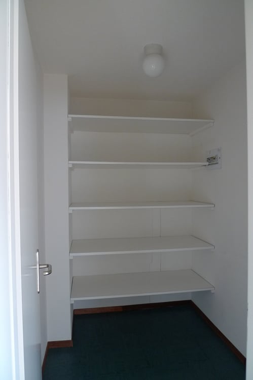 Helle 4.5-Zimmer-Wohnung mit Balkon und schöner Aussicht in Uetendorf 9