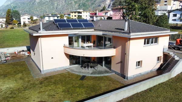 Ihr privates Paradies: Luxuriöse Villa mit Indoor-Pool und Traumgarten 2
