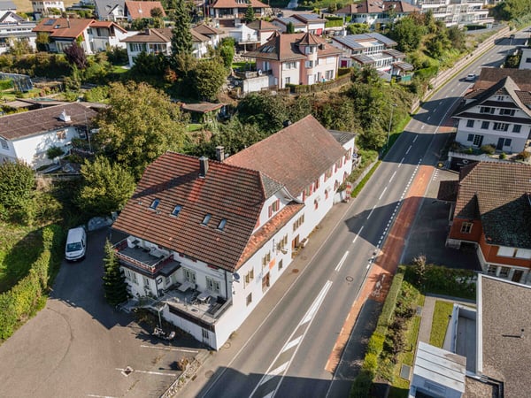 Wohn- und Geschäftshaus mit vielseitigem Nutzungspotenzial und 5.67% B 3