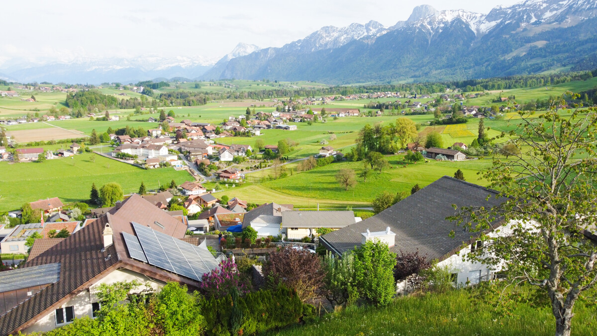 Immobilie in Wattenwil - Zweifamilienhaus mit atemberaubender Alpenaussicht und Renditepotenzia - Bild 8