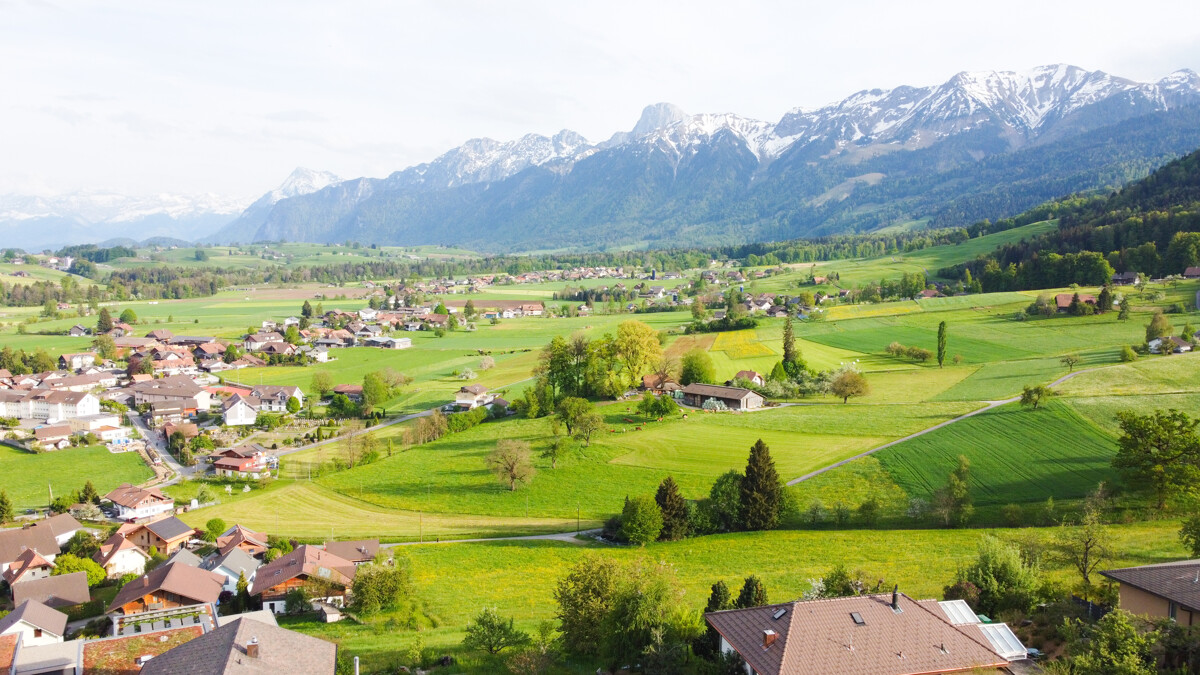 Immobilie in Wattenwil - Zweifamilienhaus mit atemberaubender Alpenaussicht und Renditepotenzia - Bild 6