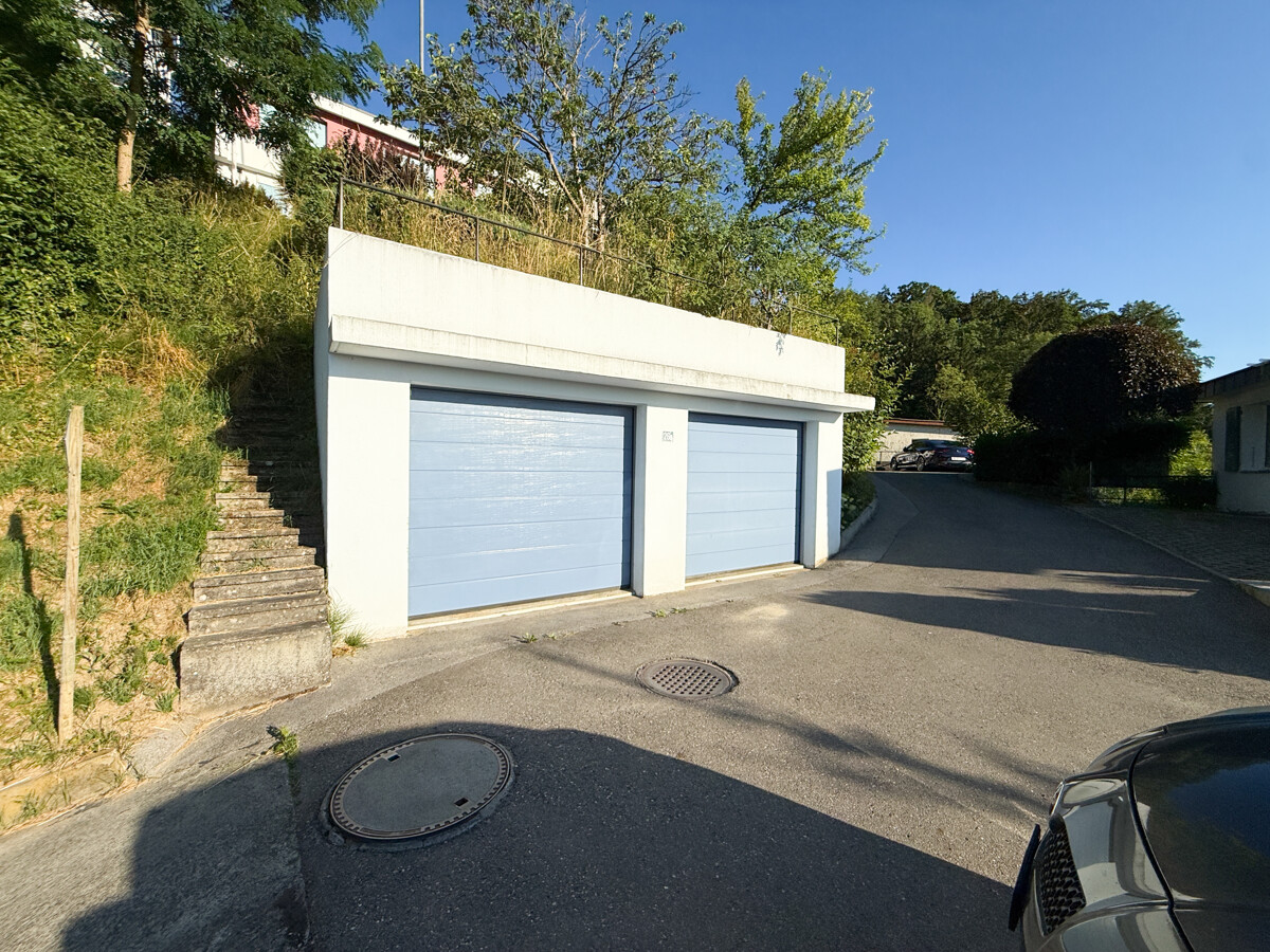 Immobilie in Flamatt - Einmaliges Einfamilienhaus mit Einliegerwohnung und traumhafter Aussic - Bild 5