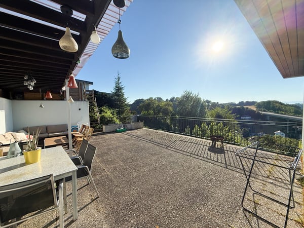 Einmaliges Einfamilienhaus mit Einliegerwohnung und traumhafter Aussic 8