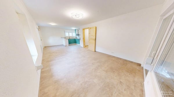 Erstbezug nach Sanierung moderne 4.5-Zimmer-Wohnung mit Garten und G 1