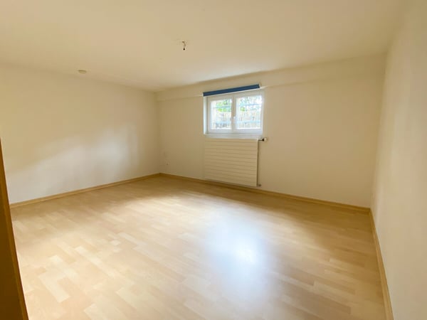 Erstbezug nach Sanierung moderne 4.5-Zimmer-Wohnung mit Garten und G 10