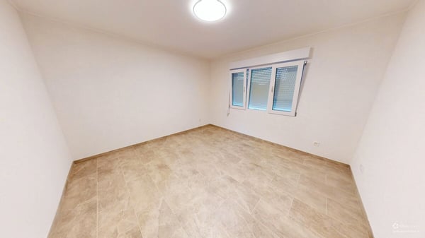 Erstbezug nach Sanierung moderne 4.5-Zimmer-Wohnung mit Garten und G 4