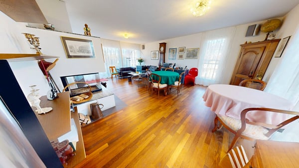 Exklusive 5-Zimmer-Attikawohnung mit 150 m² Terrassenfläche 4