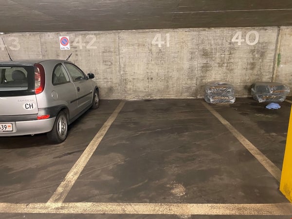 Tiefgaragen - Parkplatz in Lostorf zu vermieten 4