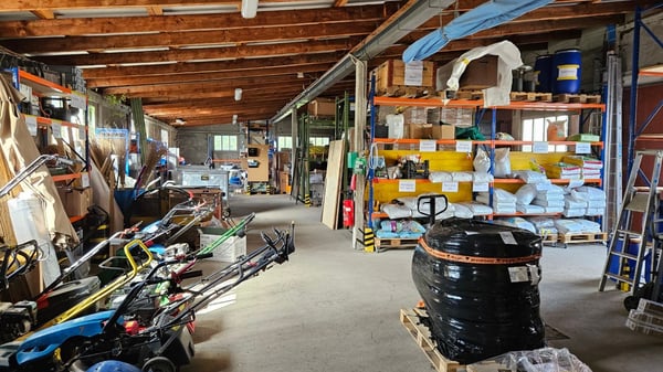 Gewerbeliegenschaft 13