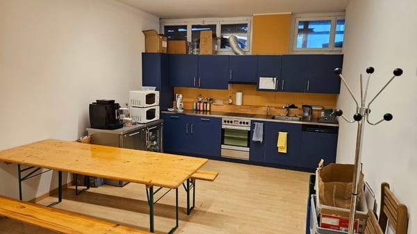 Gewerbeliegenschaft 9