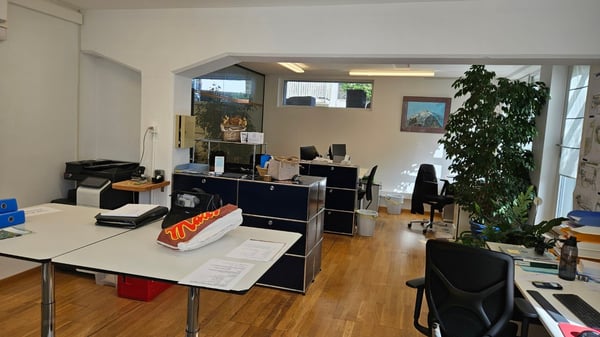 Gewerbeliegenschaft 8