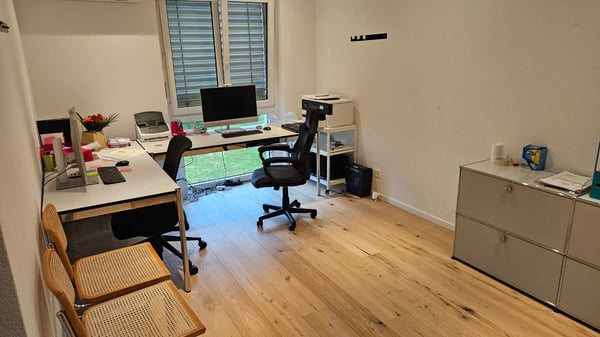 Grosse 3.5 Zimmer Praxis behindertengerecht ausgestattet 13
