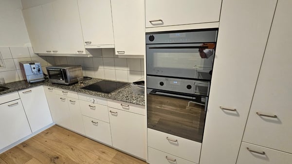Grosse 3.5 Zimmer Praxis behindertengerecht ausgestattet 7