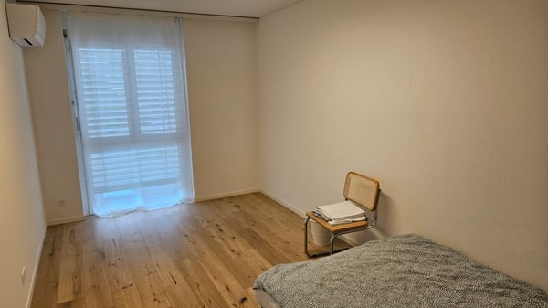 Grosse 3.5 Zimmer Praxis behindertengerecht ausgestattet 14