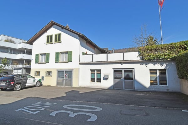 Altliegenschaft mit viel Potenzial 9