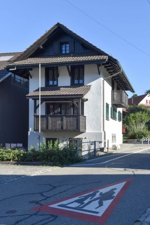 Traditioneller Charme trifft auf gemütliches Wohnen 11