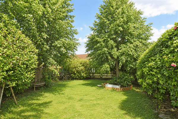 Historisches Zuhause mit grossem Garten, Studio & viel Platz 13