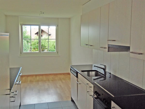 Moderne 4.5 Zimmer-Wohnung im Dorfkern von Aeugst am Albis 2