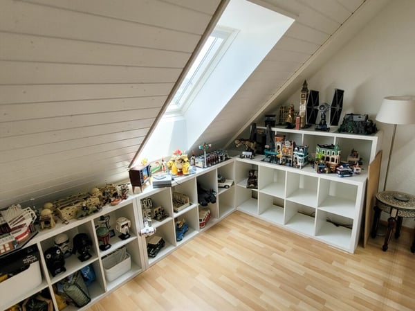 Grosse helle Attikawohnung 10