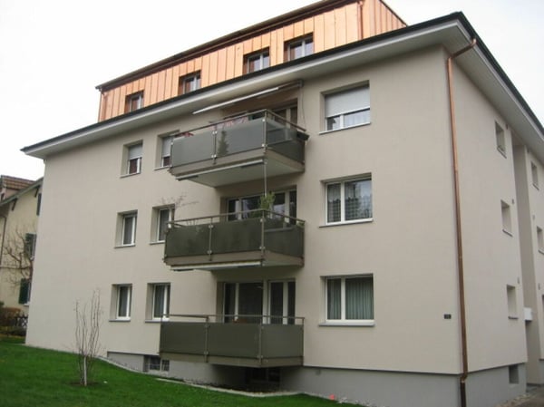 Grosse, helle Wohnung an ruhiger Lage mit Weitsicht