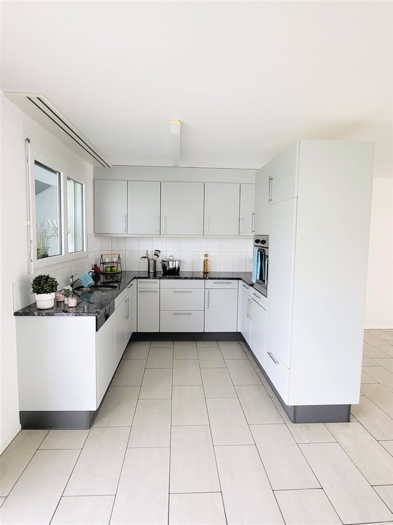 Moderne Wohnung mit 2 Balkonen, an sehr familienfreundlicher Lage 1