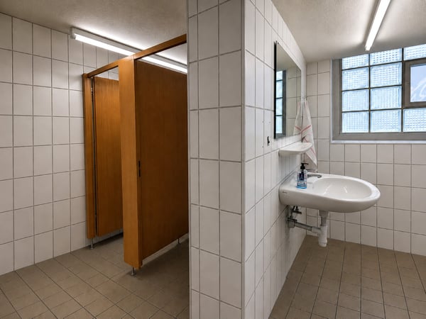 Lichtdurchfluteter Gewerberaum in Zofingen zu vermieten 5