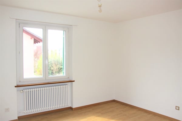Charmante 3-Zi-Wohnung mit sonnigem Balkon - in einem kleinen MFH 9