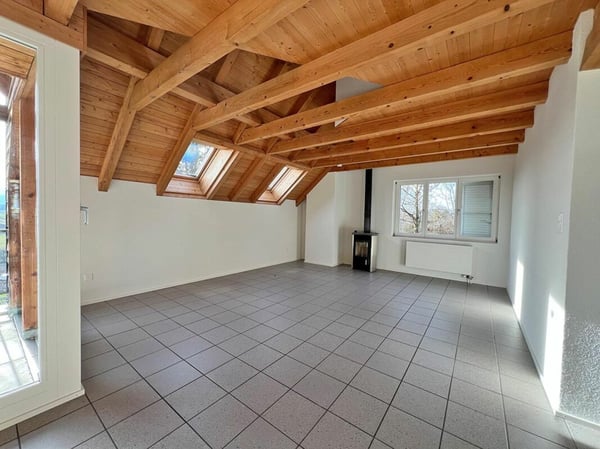 Liegenschaft mit zwei Wohnungen und Garage 7