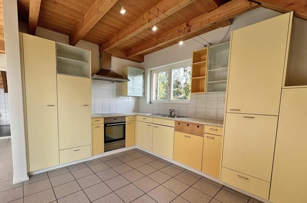 Liegenschaft mit zwei Wohnungen und Garage 5