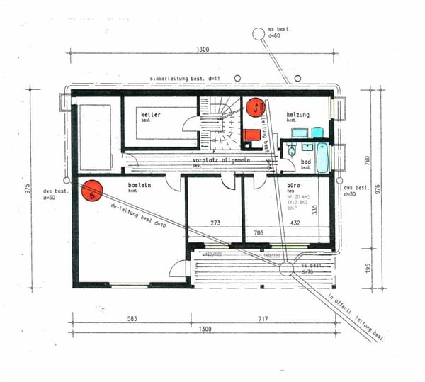 Liegenschaft mit zwei Wohnungen und Garage 32