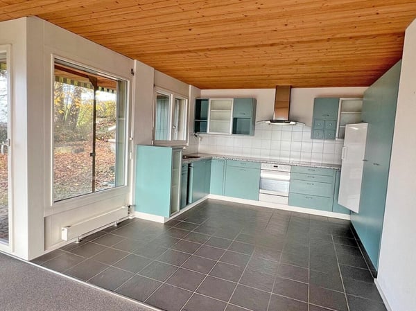 Liegenschaft mit zwei Wohnungen und Garage 20