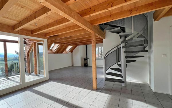 Liegenschaft mit zwei Wohnungen und Garage 8