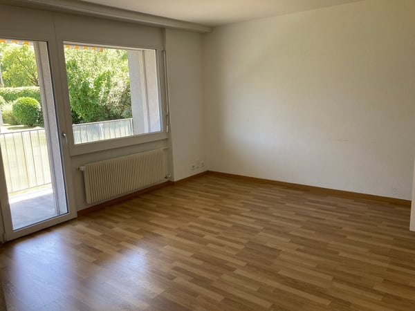 2-Zimmerwohnung mit grossem sonnigem Balkon 8