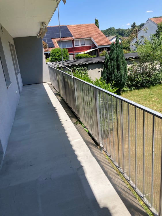2-Zimmerwohnung mit grossem sonnigem Balkon 5