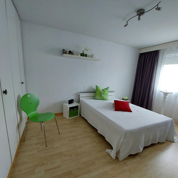 Grosszügige 4,5-Zimmerwohnung mit sonnigem Balkon 6