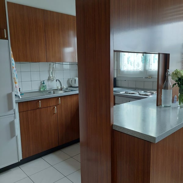 Grosszügige 4,5-Zimmerwohnung mit sonnigem Balkon 2