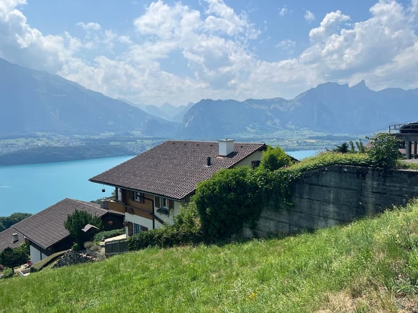 Zweifamilienhaus in Tschingel / Sigriswil - Wohnen mit Aussicht 1