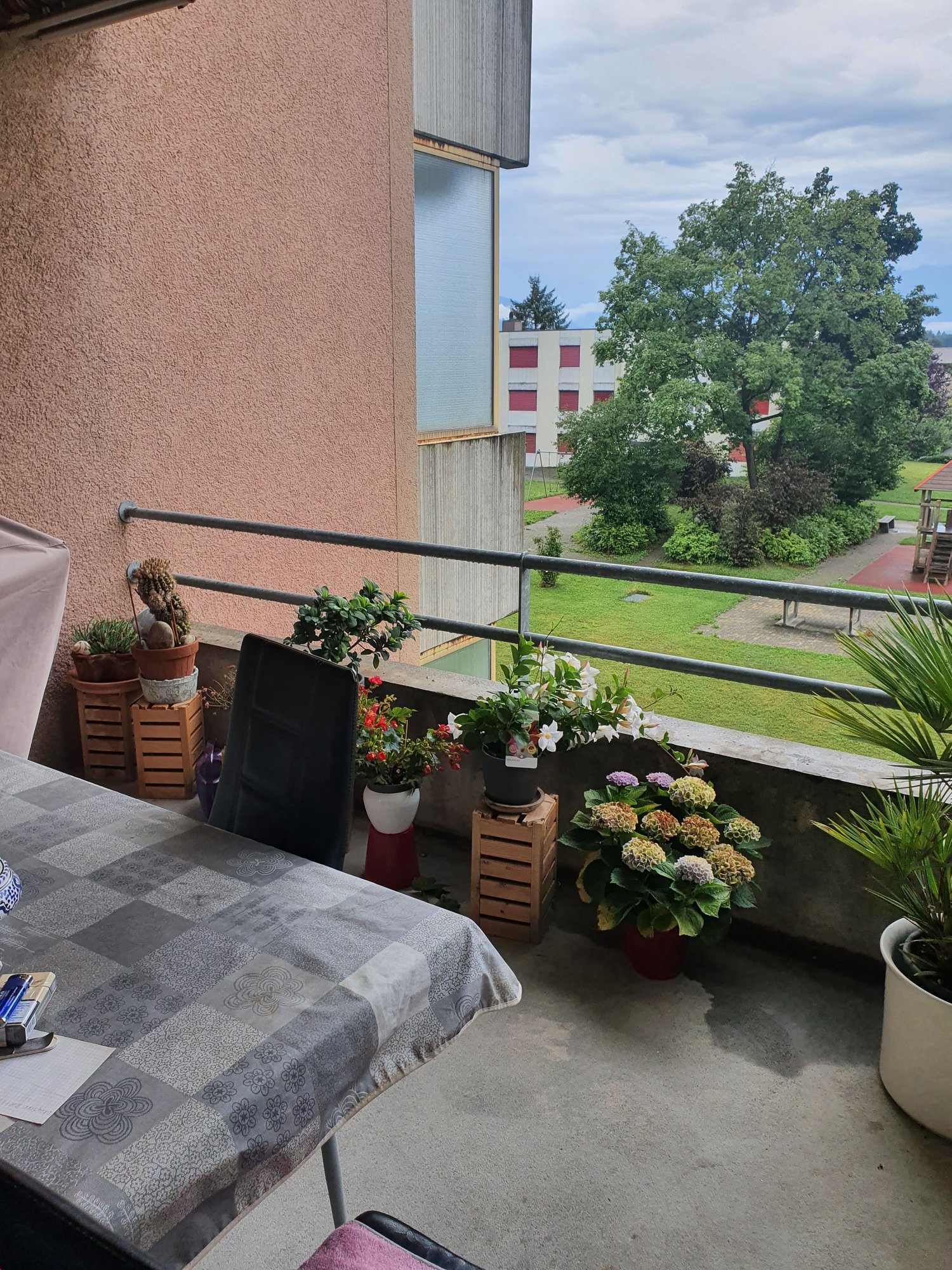 Bild Grosszügige 2.5-Zimmerwohnung mit Alpenblick – Fliederweg 16, Uetendorf
